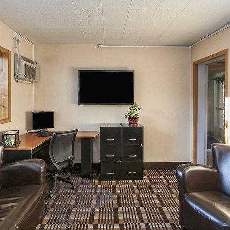 Downtown Duluth Inn Экстерьер фото