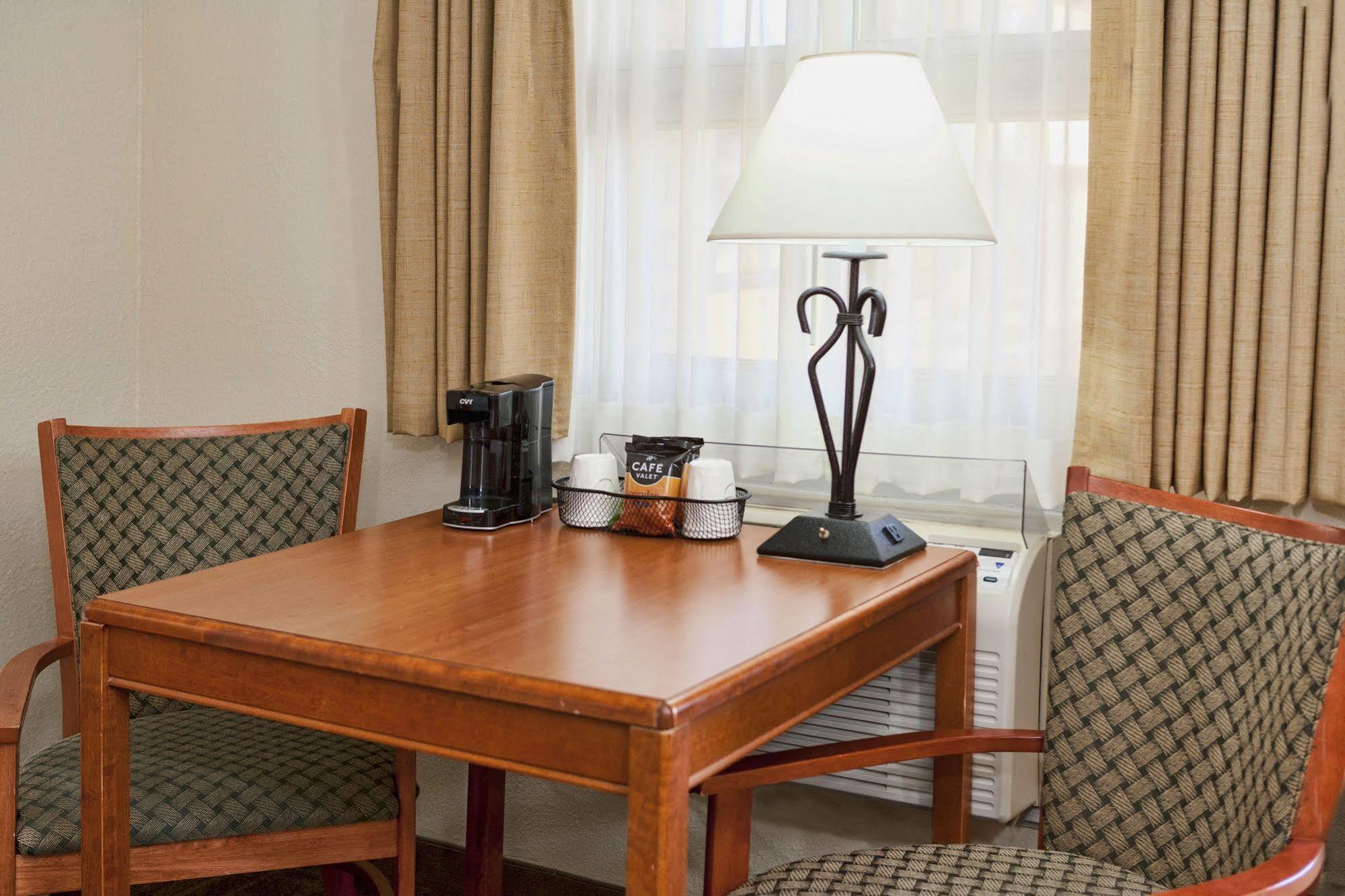 Downtown Duluth Inn Экстерьер фото