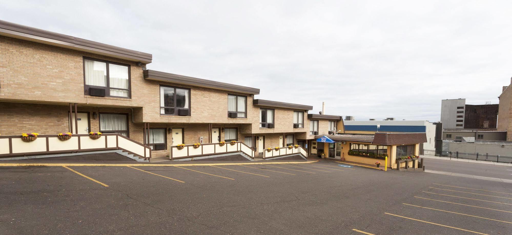 Downtown Duluth Inn Экстерьер фото